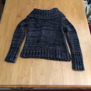 Loft SP thick knit turtle neck with pretty blues, tan, white and black threads.